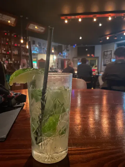 Station Bar & Woodfired Pizza