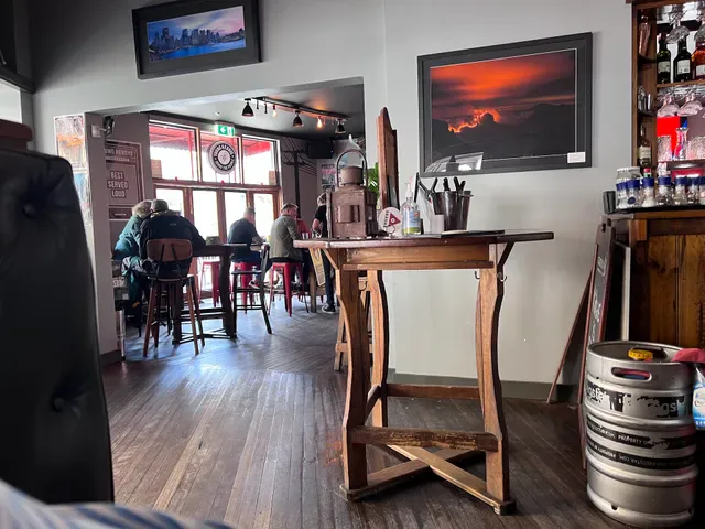 Station Bar & Woodfired Pizza