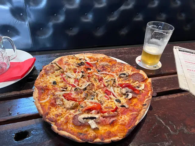 Station Bar & Woodfired Pizza