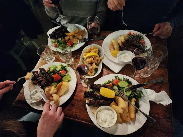 STEKI taverna