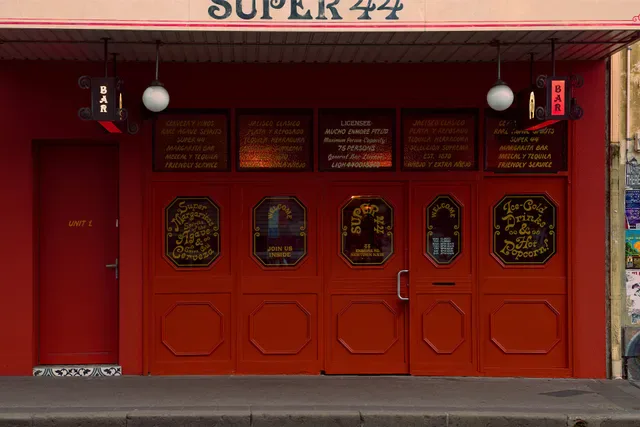 Super 44