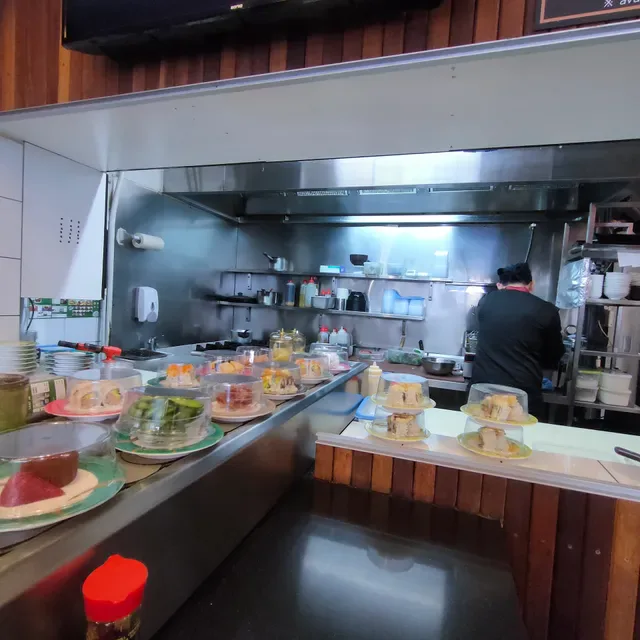 Sushi Inn Japanese Restaurant