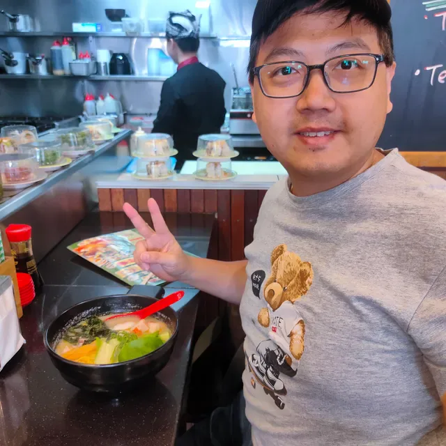 Sushi Inn Japanese Restaurant