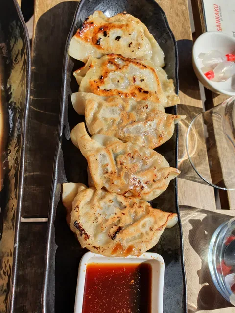 Sushi Sankaku (Seaforth)