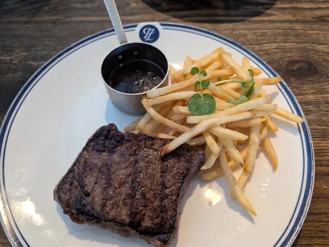 Teddy Larkin’s Seafood & Steakhouse