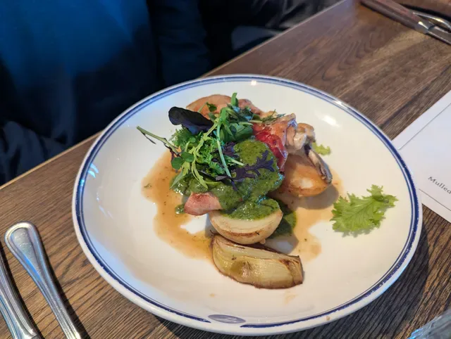 Teddy Larkin’s Seafood & Steakhouse