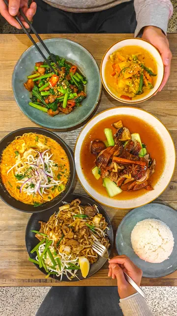 Thai On Wok