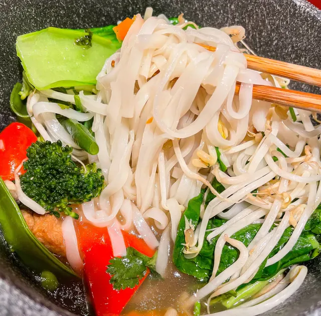 Thai On Wok