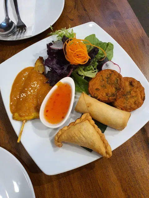 Thainamic Restaurant