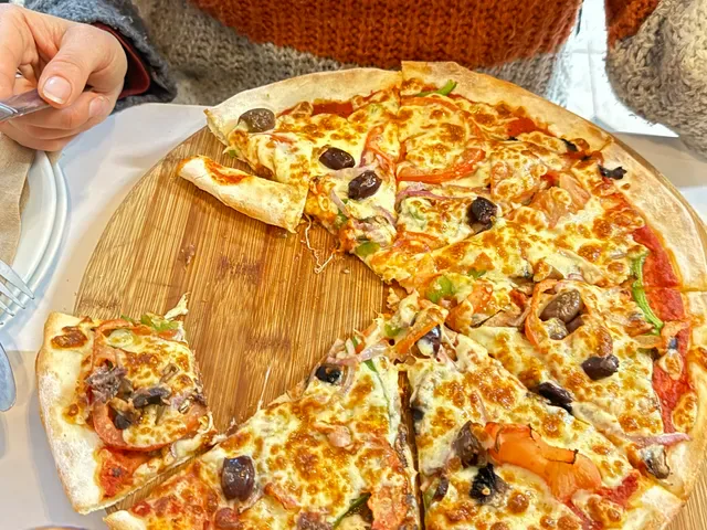 The Allambie Pizza Shop