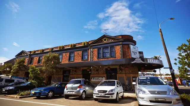 The Annandale Hotel