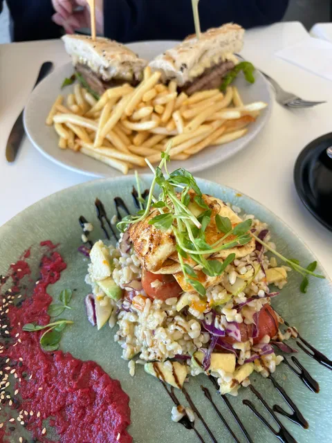 The Heights Cafe AU