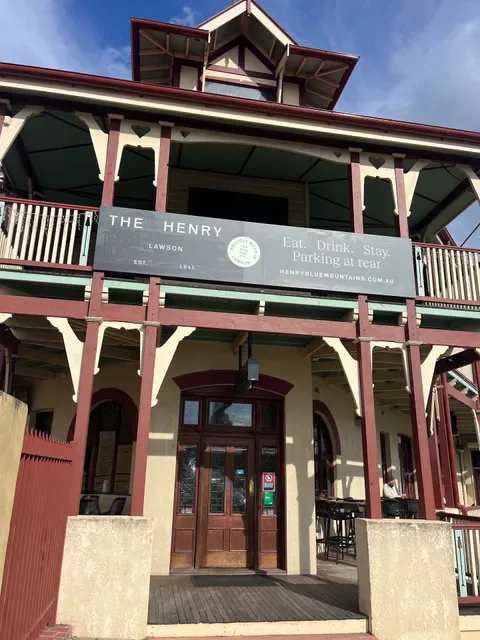 The Henry Blue Mountains