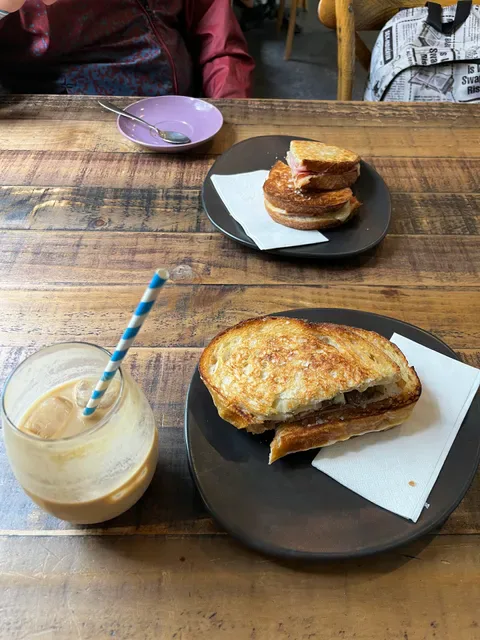 The Laneway Sandwich & Espresso