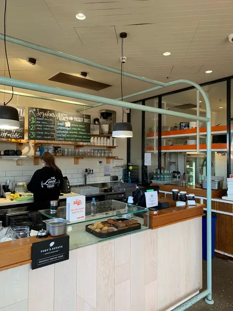 Local Hive Cafe