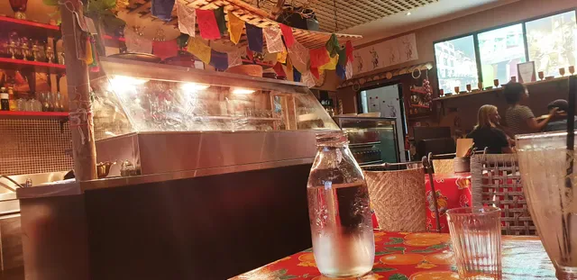 THE NEPALESE JOINT