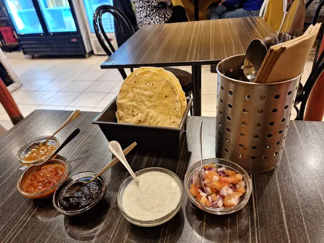 THE NEPALESE JOINT