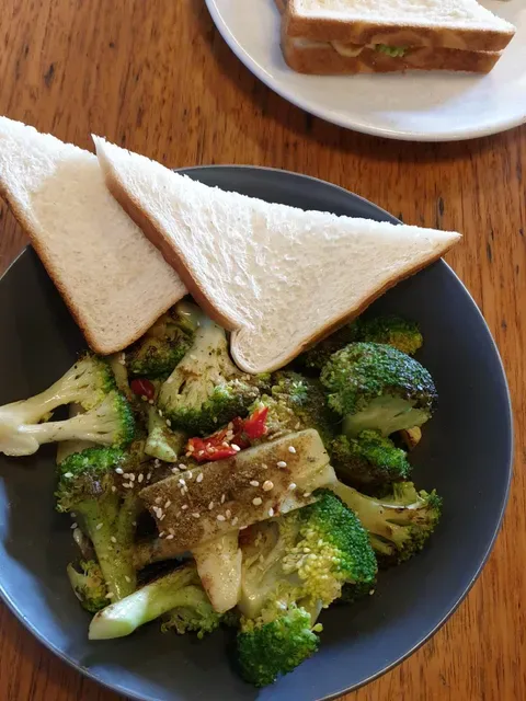 The Tinhorn Cafe