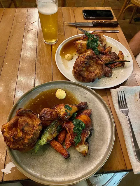 Three Blue Ducks, Rosebery