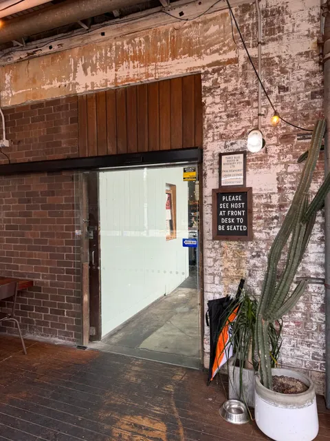 Three Blue Ducks, Rosebery