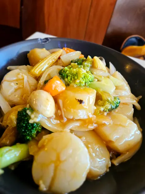 Three Sisters BBQ Chinese Restaurant