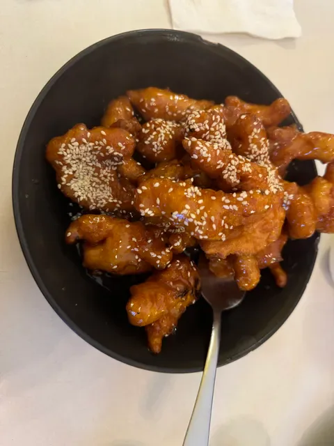 Three Sisters BBQ Chinese Restaurant