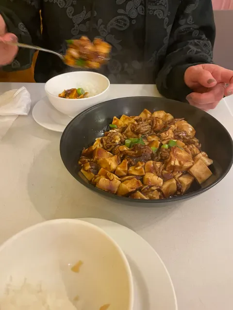 Three Sisters BBQ Chinese Restaurant