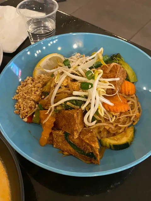 Tin Thai Restaurant