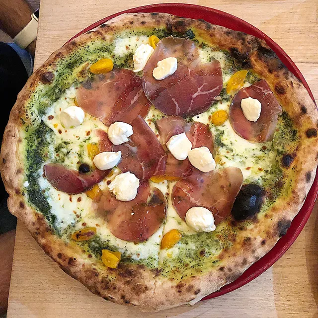 Tipica Pizza Bondi Beach