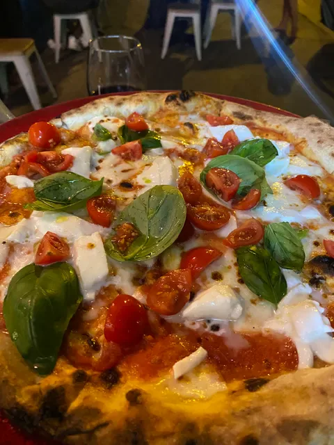 Tipica Pizza Bondi Beach