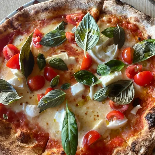 Tipica Pizza Bondi Beach