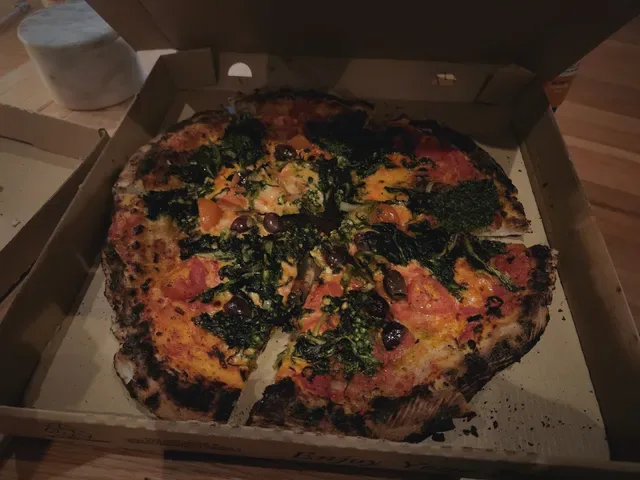 Tipica Pizza Bondi Beach