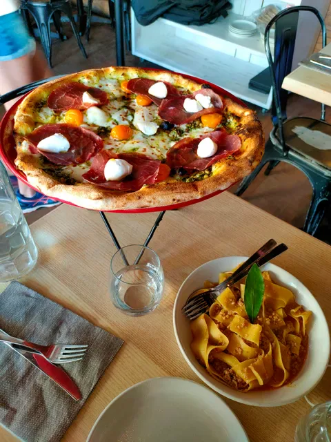 Tipica Pizza Bondi Beach