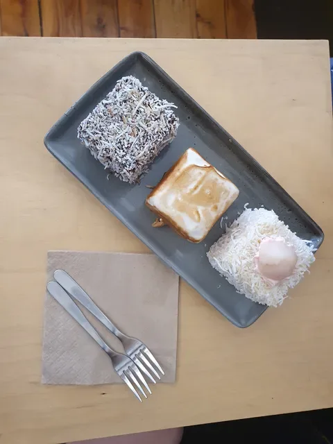 Tokyo Lamington Newtown