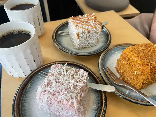 Tokyo Lamington Newtown