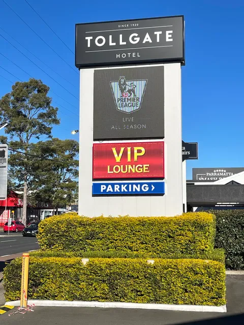 Tollgate Hotel