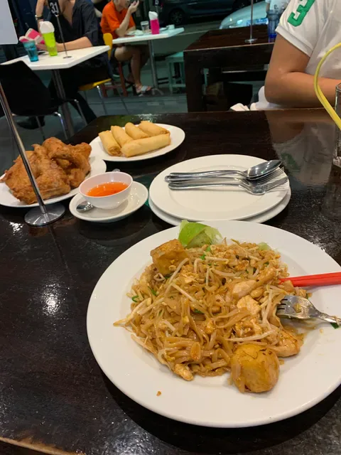 Tom-Yum Tum-Gang