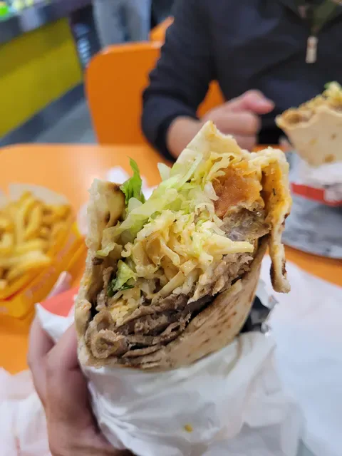 Tommy's Kebabs and Pizza