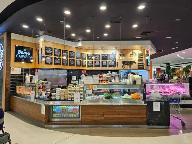 Tom's Carvery Rhodes