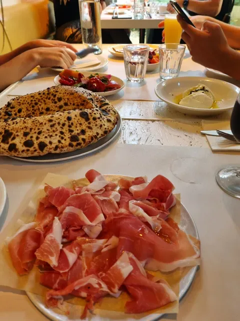 Totti's Rozelle