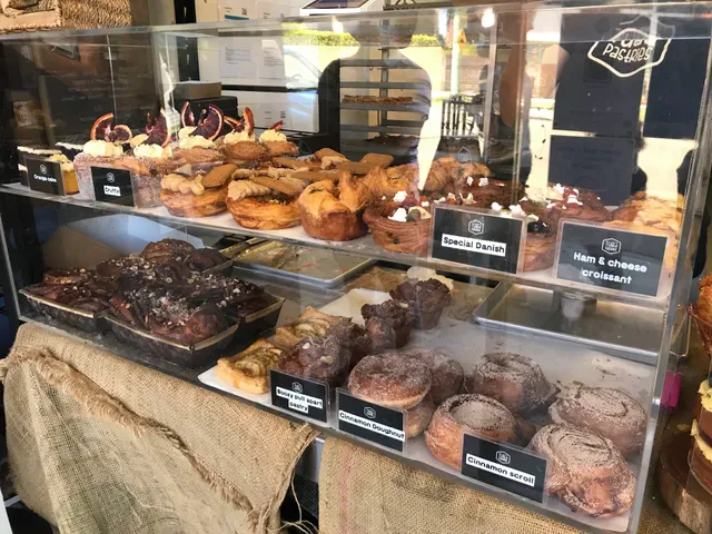 Tuga Pastries