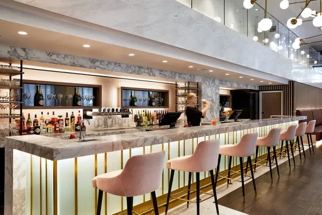 TWO 88 Bar & Kitchen