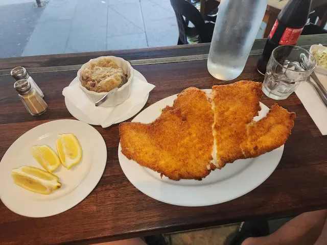 Una's