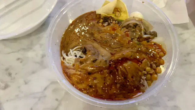 串串叔叔麻辣烫 (UNCLE CHUAN CHUAN)