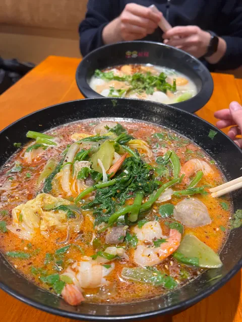 串串叔叔麻辣烫 (UNCLE CHUAN CHUAN)