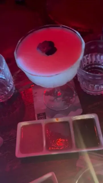 Uncle Ming's Bar