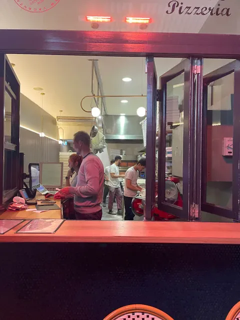 Vacanza Pizzeria Bronte Road