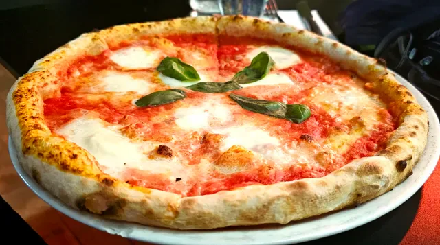 Vacanza Pizzeria Bronte Road