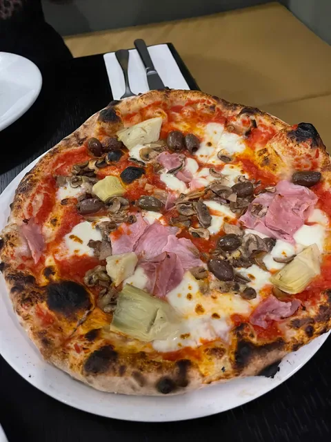 Vacanza Pizzeria Bronte Road