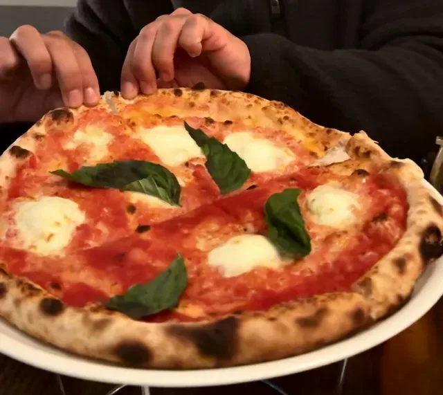 Vacanza Pizzeria Bronte Road